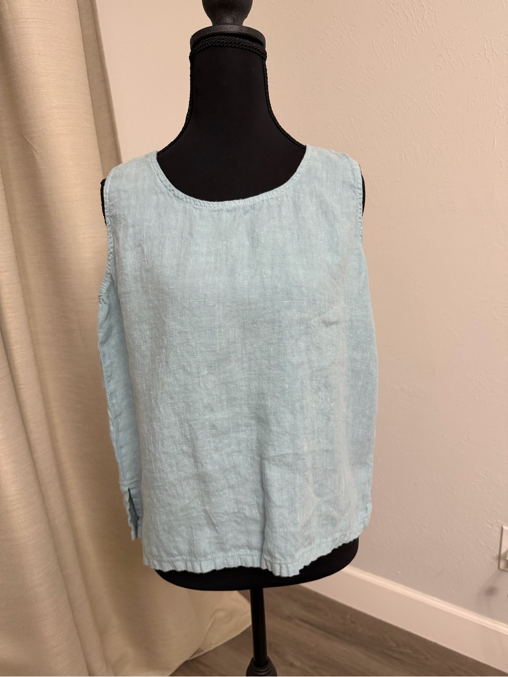 Hot Cotton Pale Blue Linen-Blend Tank Top - Picture 2 of 7